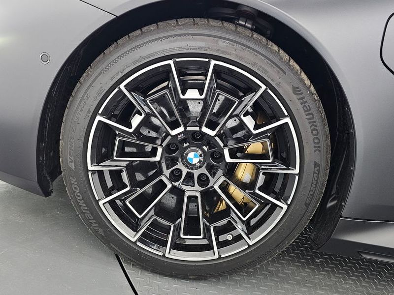 2026 BMW M5 Touring photo 5