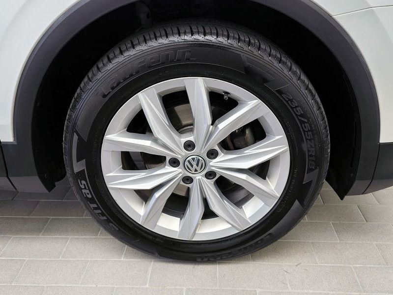 2020 Volkswagen Tiguan 2.0 TDI Premium photo 5