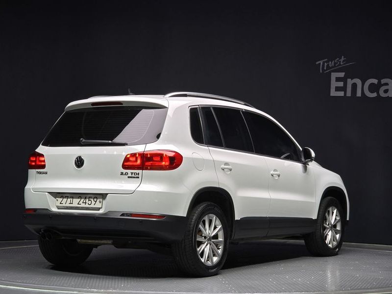2014 Volkswagen Tiguan 2.0 TDI Comfort 5N photo 2