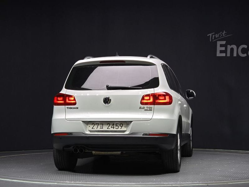 2014 Volkswagen Tiguan 2.0 TDI Comfort 5N photo 4