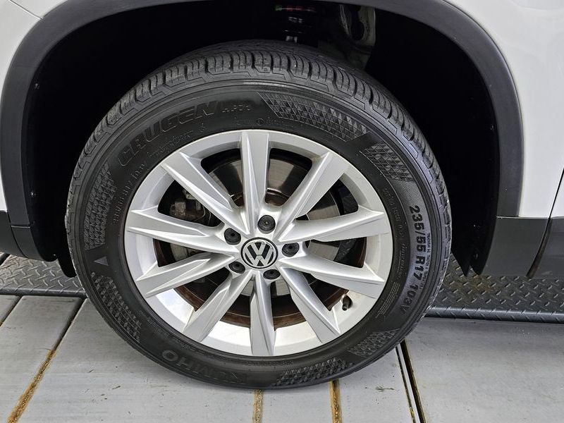 2014 Volkswagen Tiguan 2.0 TDI Comfort 5N photo 5