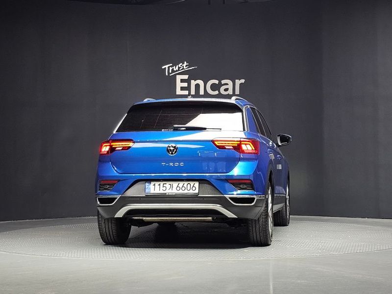 2021 Volkswagen T-Roc 2.0 TDI Prestige photo 4