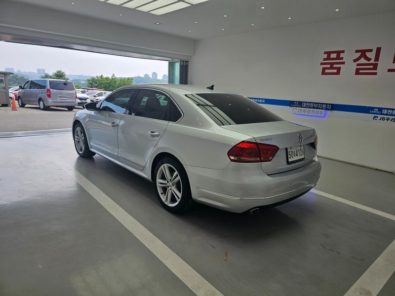 2015 Volkswagen Passat 2.0 TDI B7 photo 4