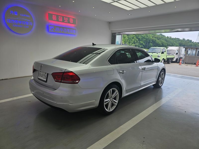 2015 Volkswagen Passat 2.0 TDI B7 photo 5