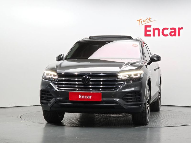 2023 Volkswagen Touareg 3.0 TDI Premium photo 3