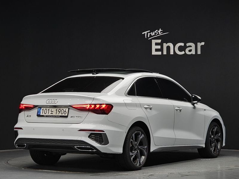 2023 Audi A3 40 TFSI Premium photo 2