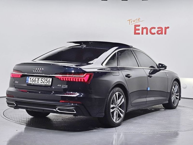 2022 Audi A6 45 TFSI Quattro Premium photo 2