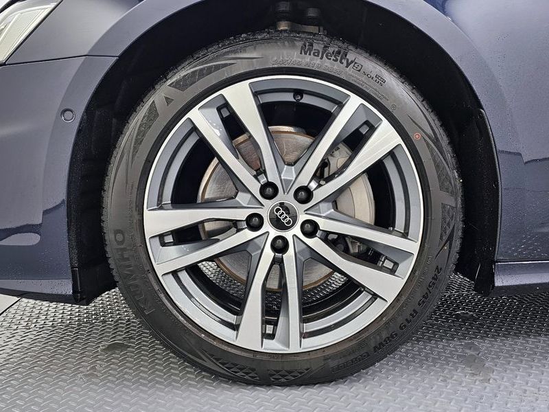 2022 Audi A6 45 TFSI Quattro Premium photo 5