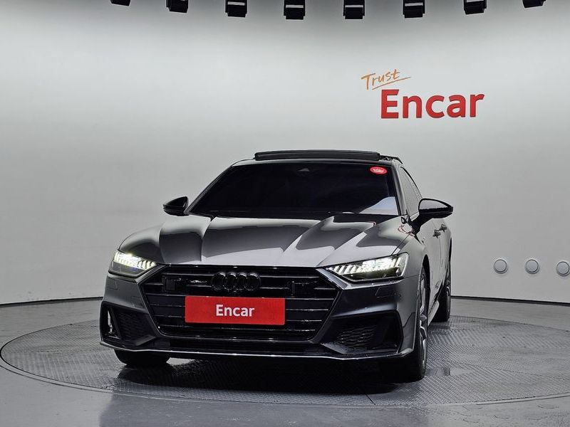 2022 Audi A7 55 TFSI Quattro Premium photo 3