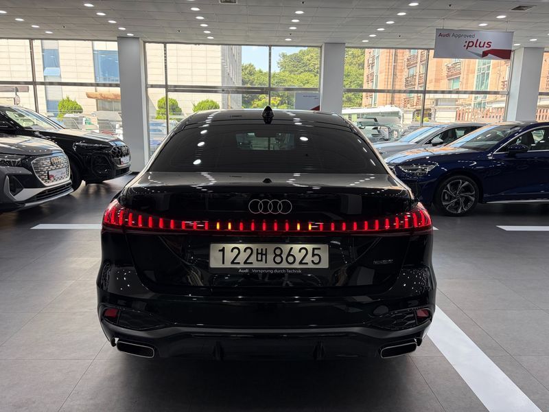 2025 Audi A5 40 TFSI Quattro S Line photo 4