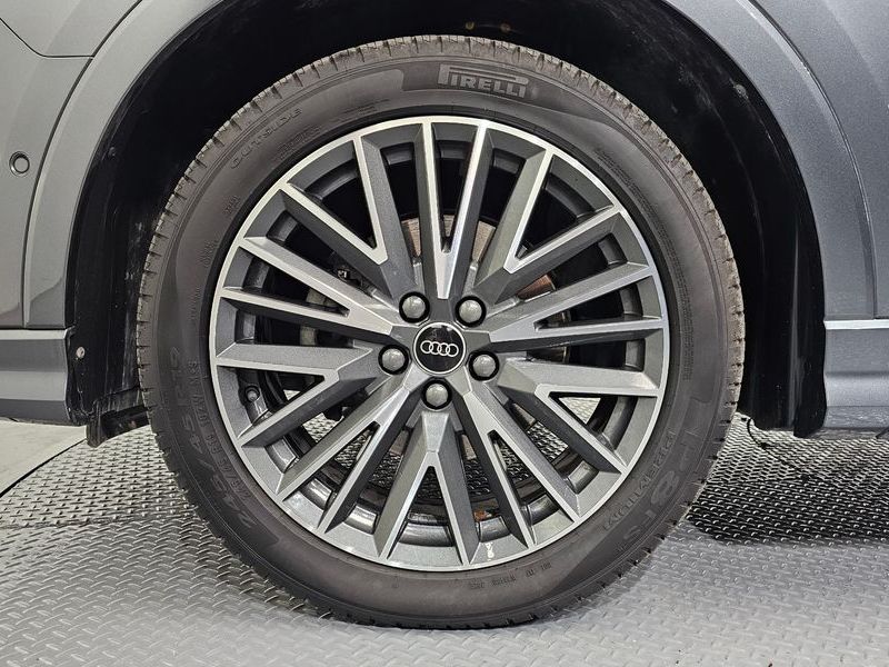 2022 Audi Q3 35 TDI Quattro Premium photo 5