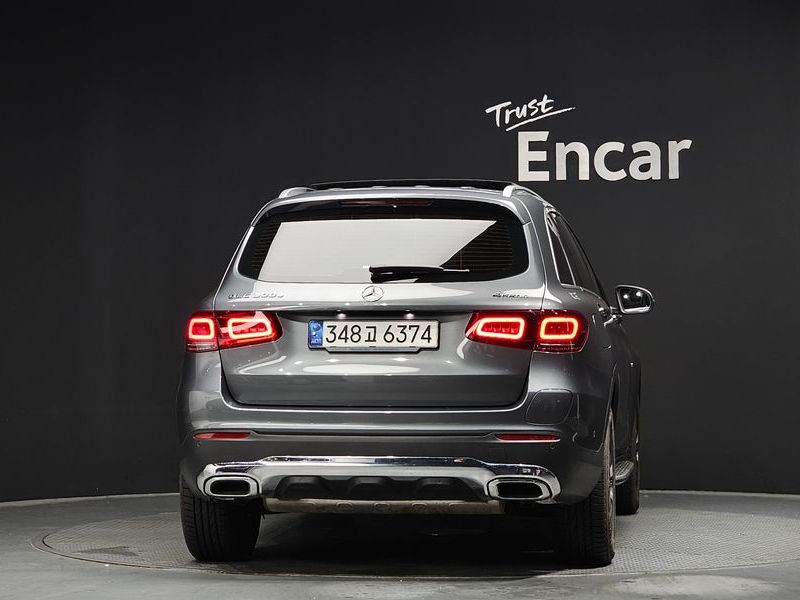 2021 Mercedes-Benz C-Class GLC300e 4MATIC photo 4