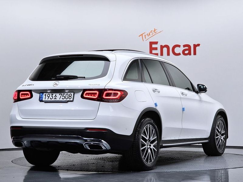 2021 Mercedes-Benz C-Class GLC220 d 4MATIC photo 2
