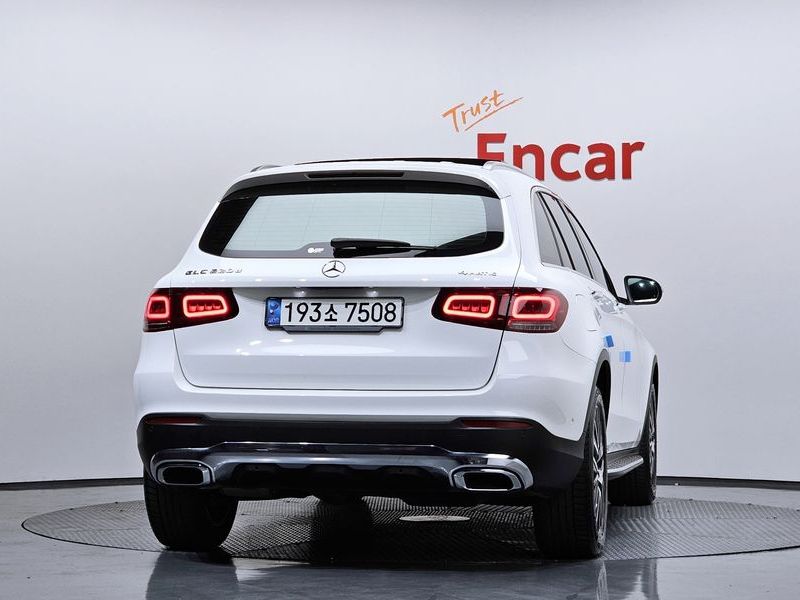 2021 Mercedes-Benz C-Class GLC220 d 4MATIC photo 4