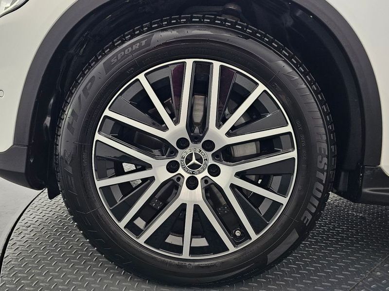2021 Mercedes-Benz C-Class GLC220 d 4MATIC photo 5