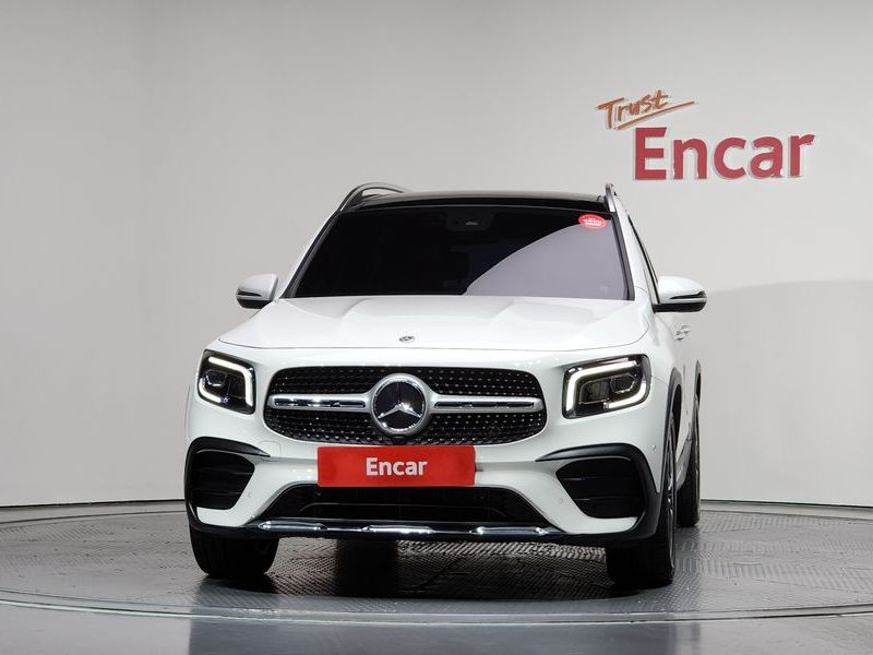 2021 Mercedes-Benz B-Class GLB250 4MATIC photo 3