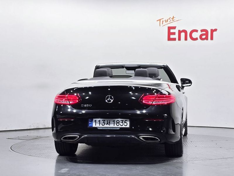 2020 Mercedes-Benz C-Class C200 Cabriolet photo 4