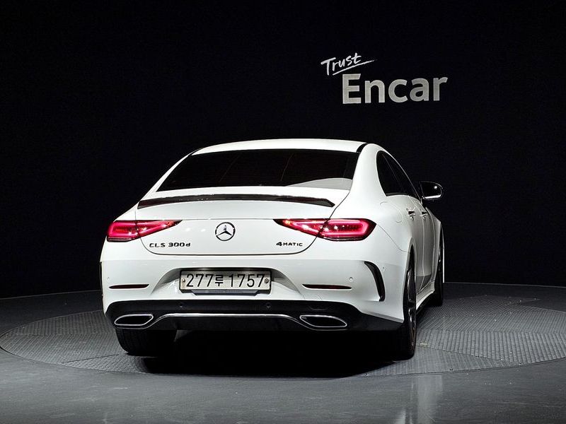 2019 Mercedes-Benz S-Class CLS300d AMG Line photo 4