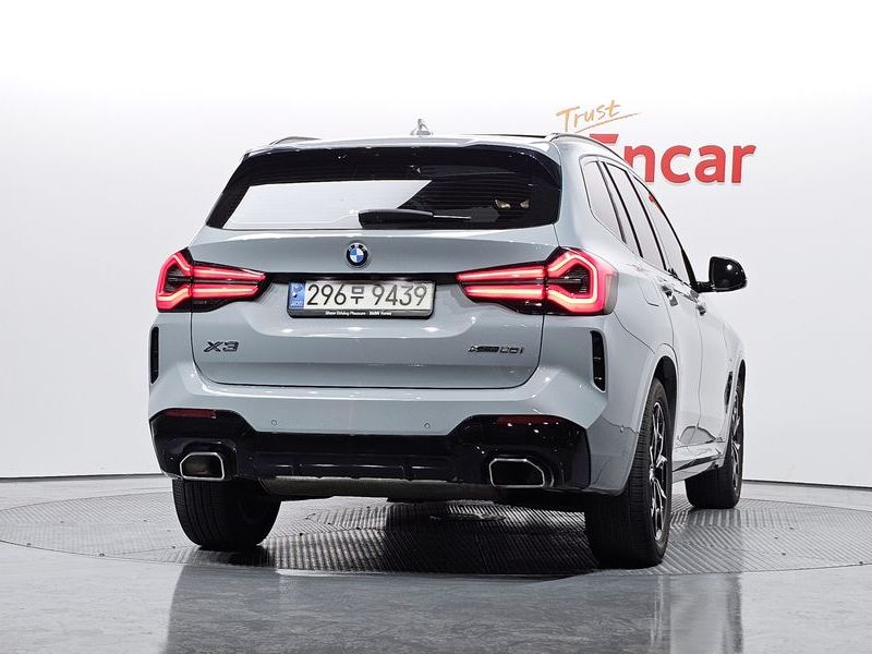 2022 BMW X3 xDrive 20i M Sport photo 4