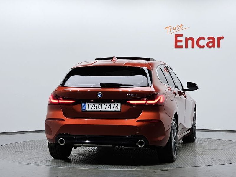 2021 BMW 1 Series 118d Sport photo 4
