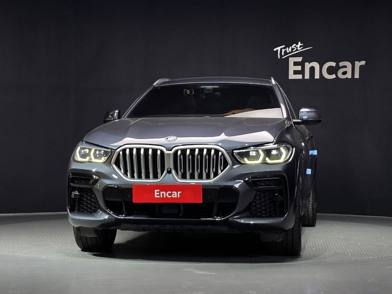 2022 BMW X6 xDrive40i M Sport photo 3