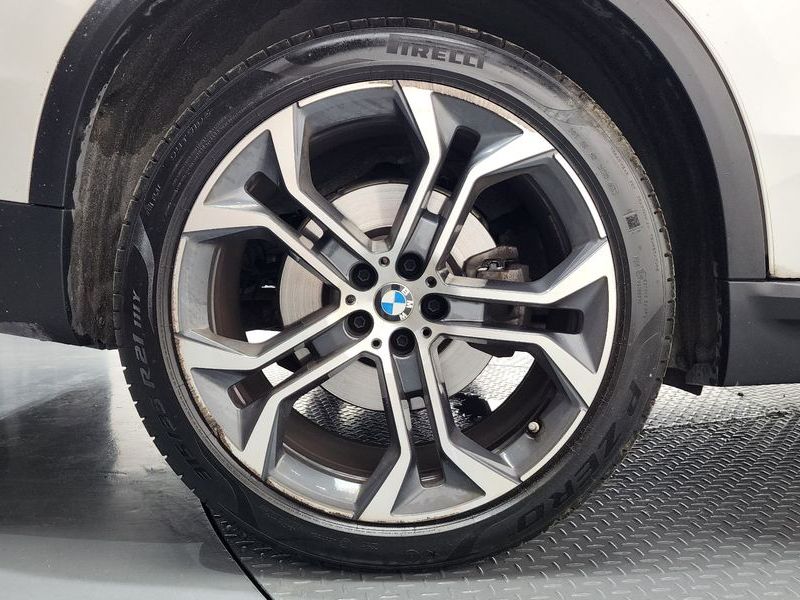 2022 BMW X5 xDrive 30d xLine photo 5