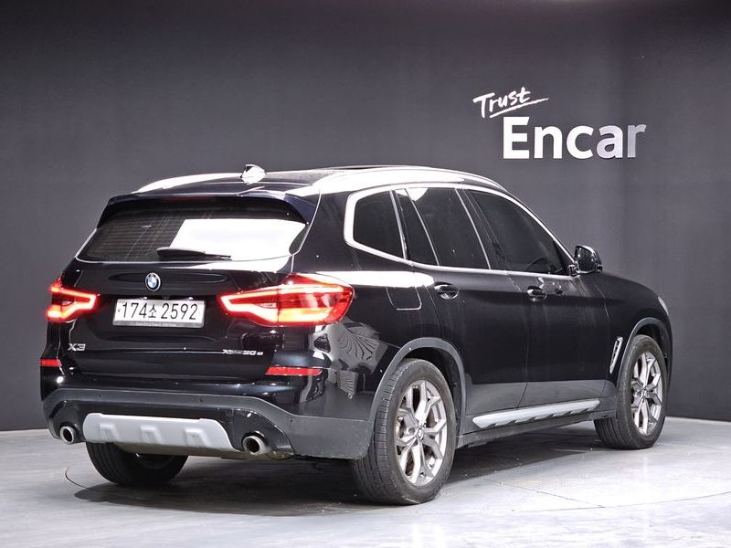 2020 BMW X3 xDrive 30e photo 2