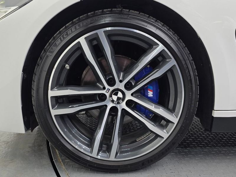 2018 BMW 4 Series 420i M Sport Coupe photo 5
