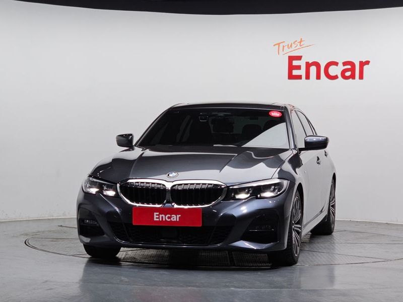 2021 BMW 3 Series 320i M Sport photo 3