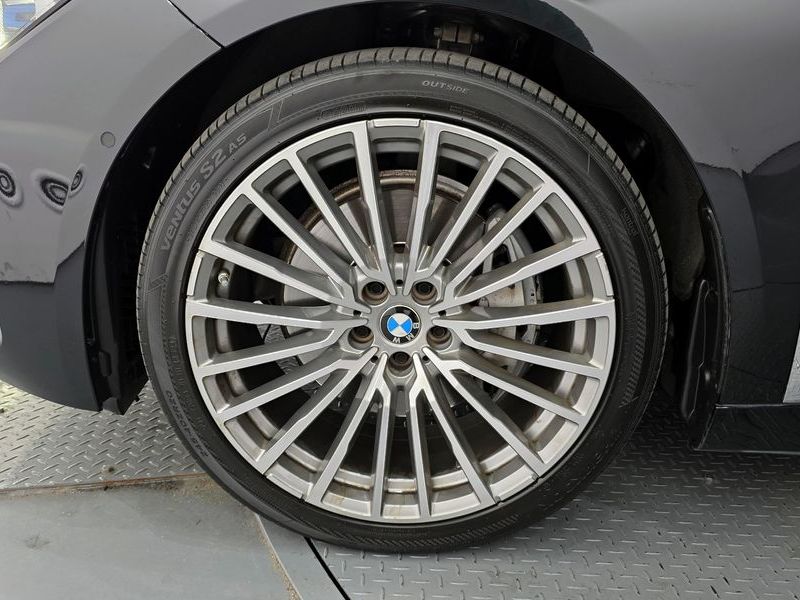 2022 BMW 7 Series 740Li xDrive Design Pure Excellence photo 5