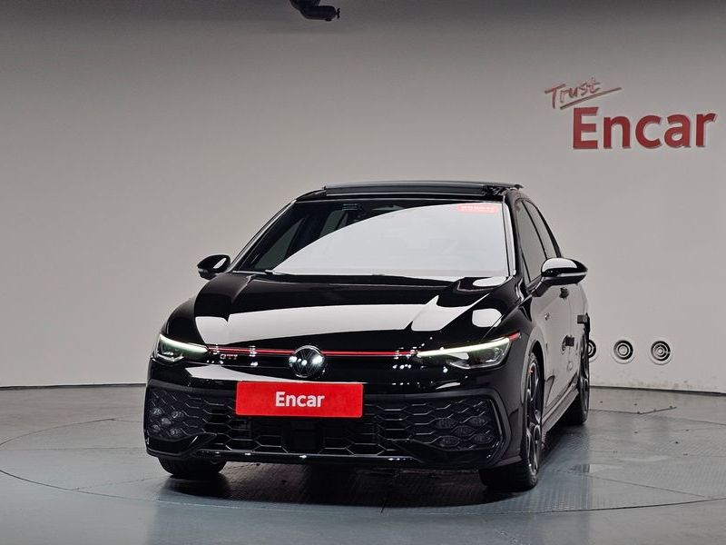 2026 Volkswagen Golf 2.0 GTI photo 3