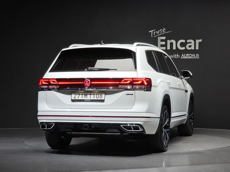 2025 Volkswagen 아틀라스 2.0 TSI R-LINE 7-Seater photo 4