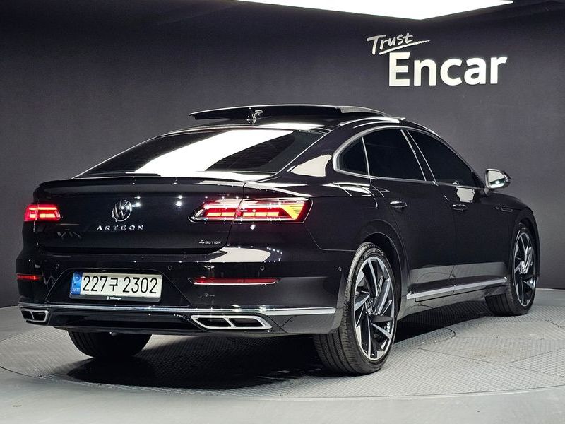 2023 Volkswagen Arteon 2.0 TDI R-LIINE 4Motion photo 2