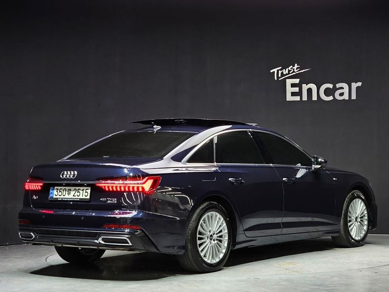 2021 Audi A6 45 TFSI Quattro Premium photo 2