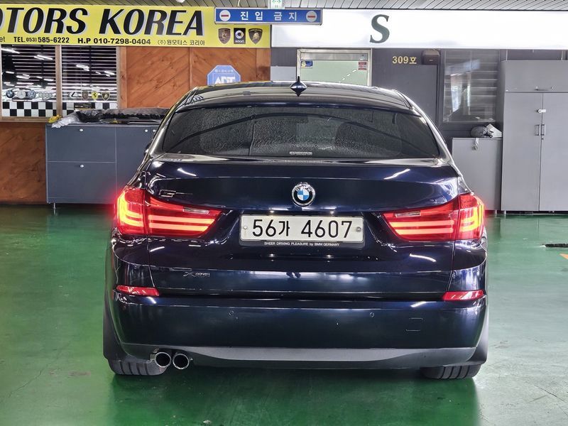 2014 BMW 5 Series GT 30d xDrive photo 4