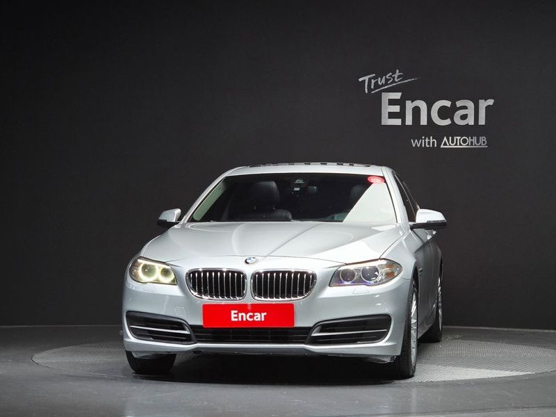 2014 BMW 5 Series 520d xDrive photo 3
