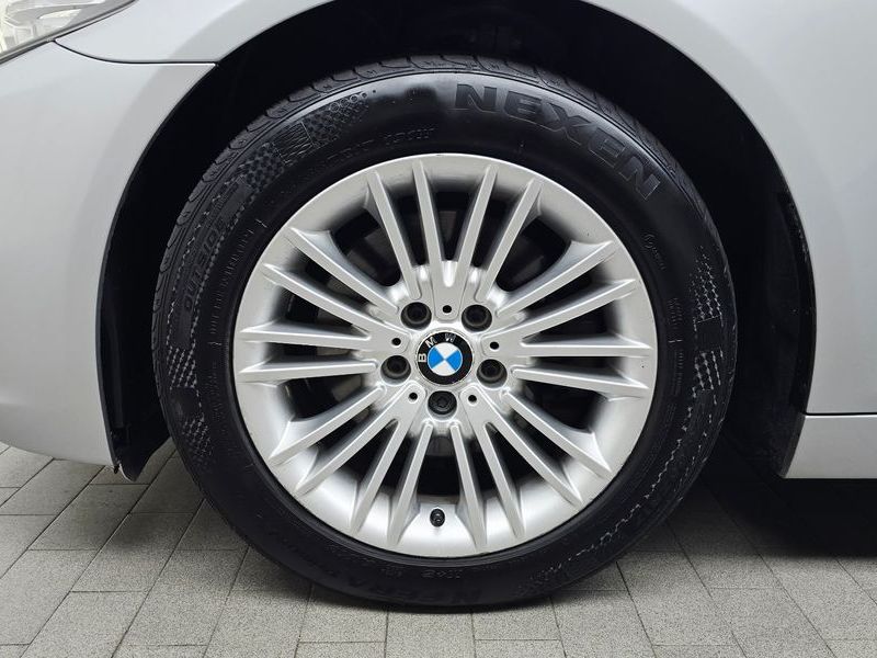 2014 BMW 5 Series 520d xDrive photo 5