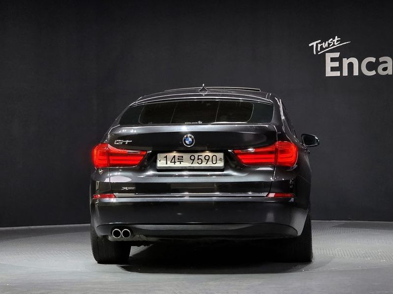 2015 BMW 5 Series GT 30d xDrive photo 4