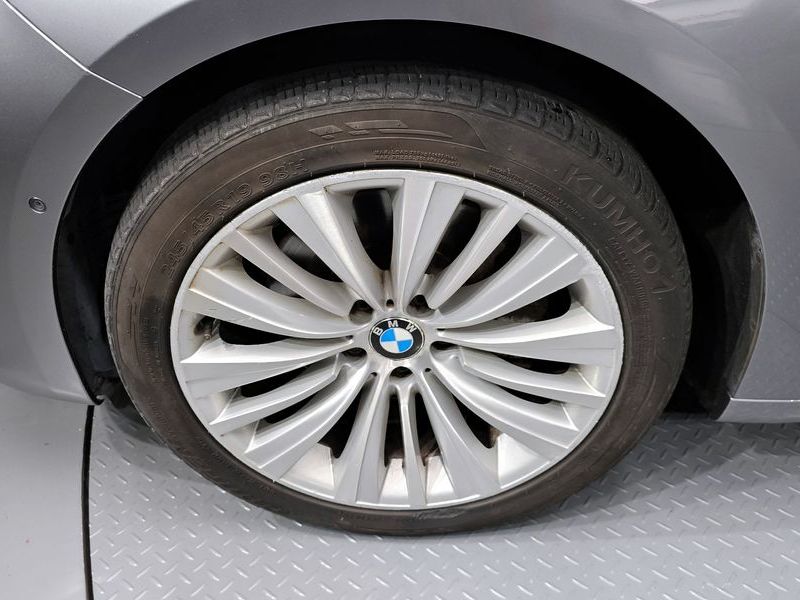 2014 BMW 5 Series GT 30d xDrive photo 5