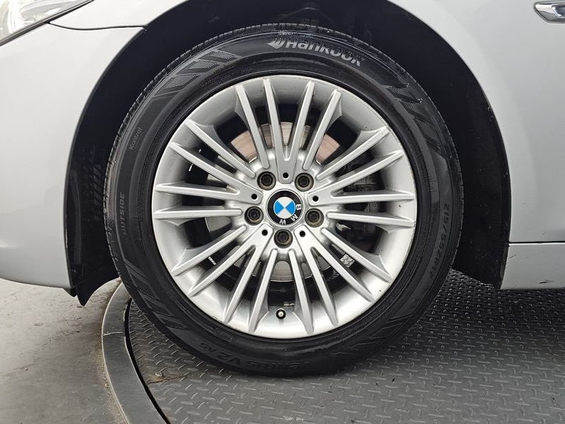 2014 BMW 5 Series 520d photo 5