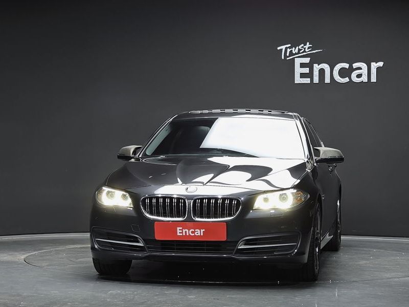 2014 BMW 5 Series 520d xDrive photo 3
