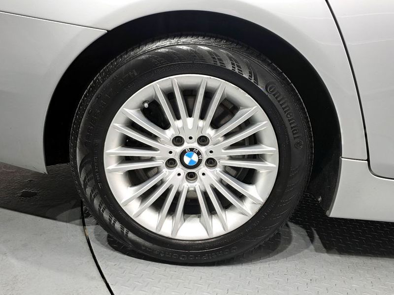 2014 BMW 5 Series 520d xDrive photo 5