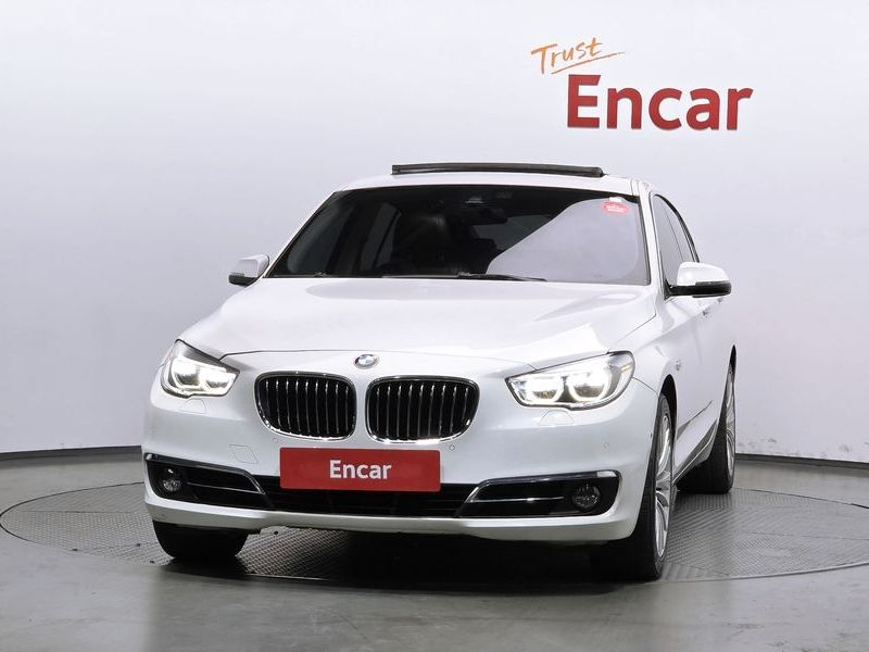 2015 BMW 5 Series GT 30d xDrive photo 3