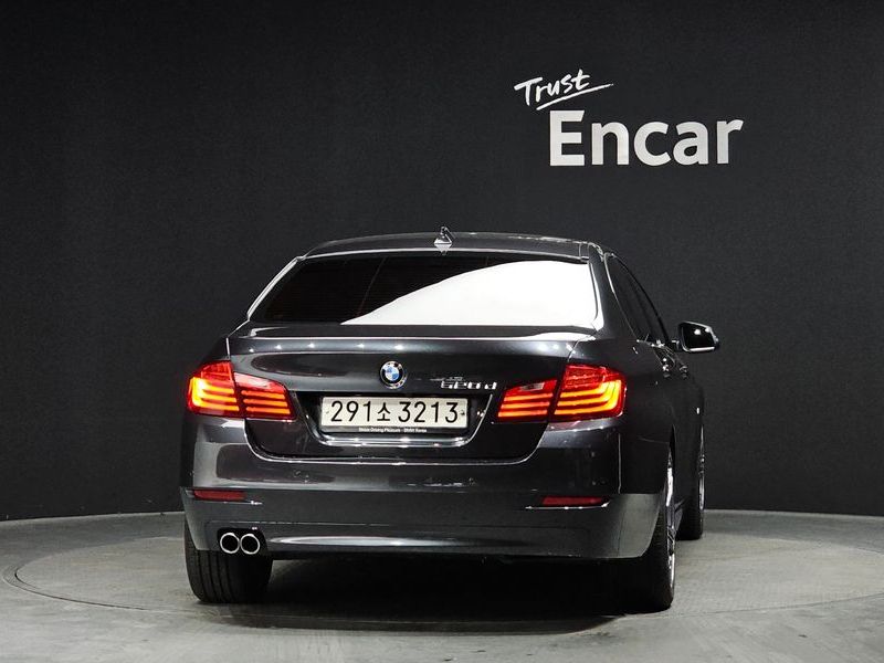 2014 BMW 5 Series 520d xDrive photo 4