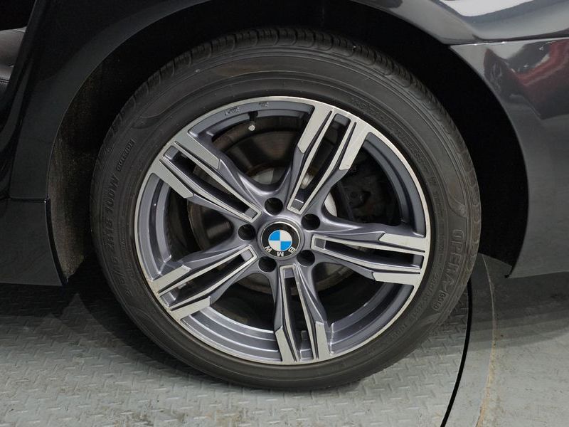 2014 BMW 5 Series 520d xDrive photo 5